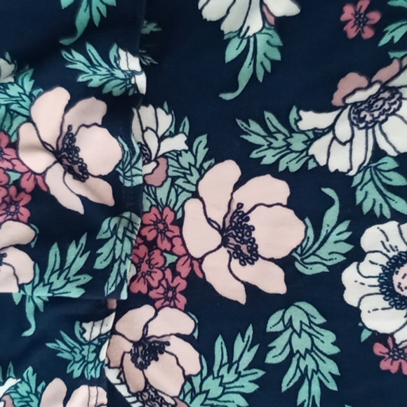 Bundle of 4, CUTE, Assorted Big Girl's, Tops, Size 10/12 LG. - Picture 15 of 16